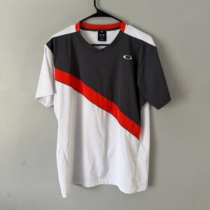 Oakley Performance Fit Athletic T-Shirt Gray White Orange Colorblock Men’s XL